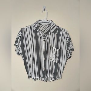 Black and white, stripped, short sleeved button shirt!